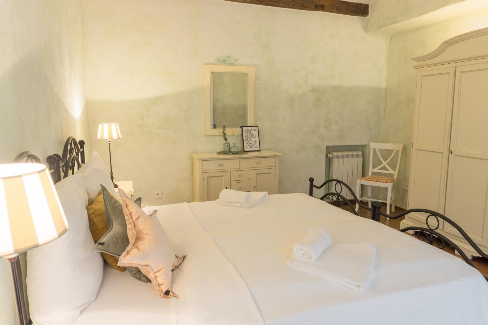 Villa Melissa - Istrisches Steinhaus Mit Pool In Guter Lage Sveti Lovreč Pazenatički Eksteriør billede