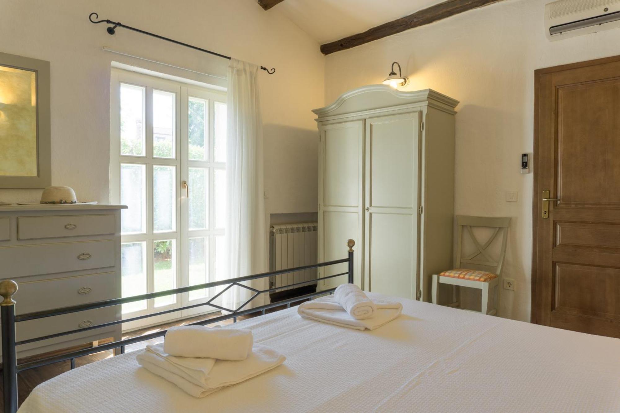 Villa Melissa - Istrisches Steinhaus Mit Pool In Guter Lage Sveti Lovreč Pazenatički Eksteriør billede