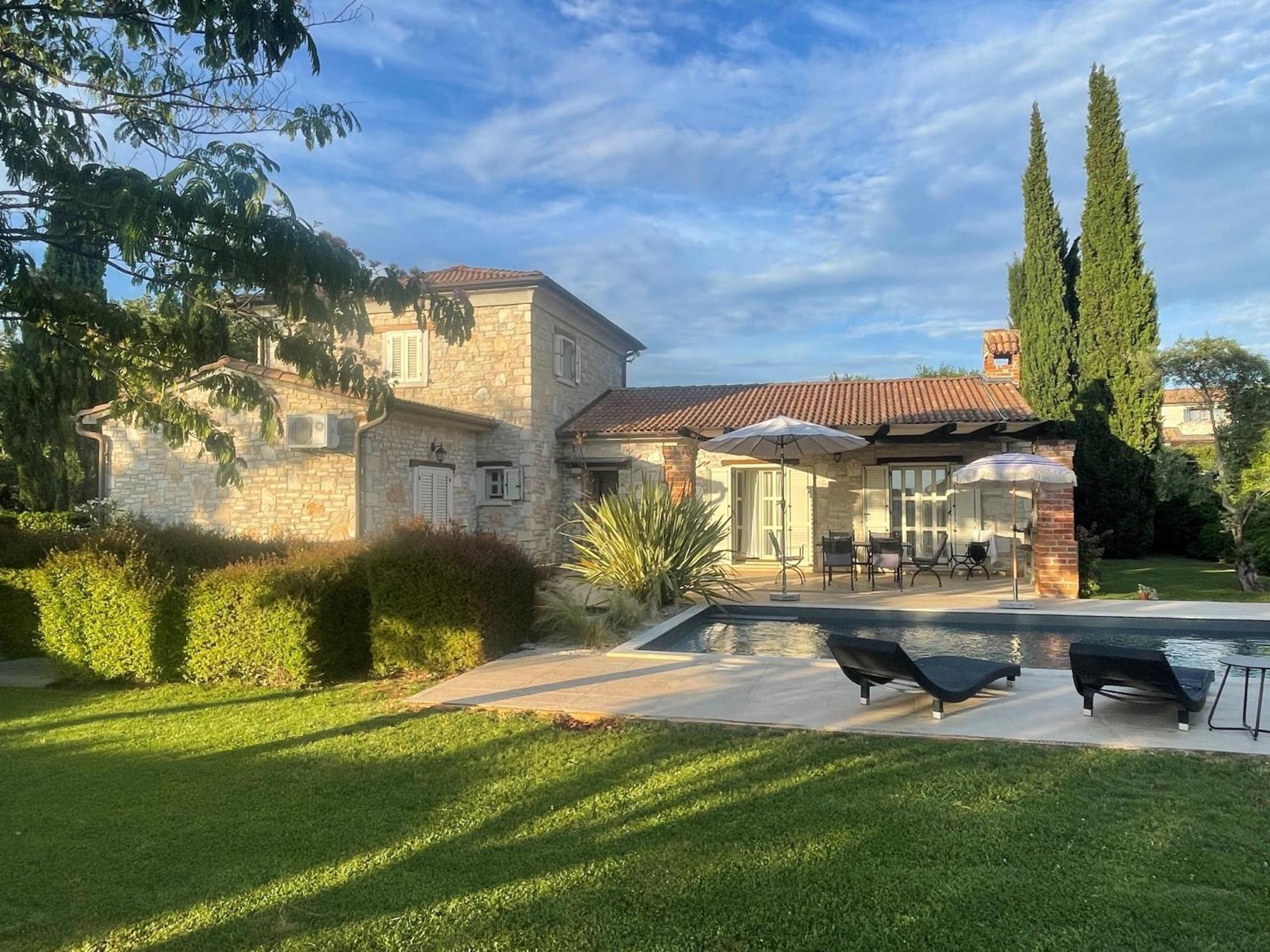 Villa Melissa - Istrisches Steinhaus Mit Pool In Guter Lage Sveti Lovreč Pazenatički Eksteriør billede